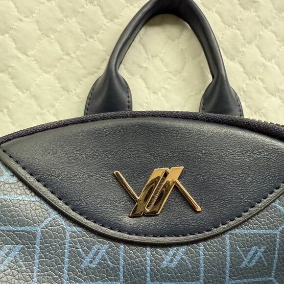 Verde Woman's Backpack - Picture 2 of 5